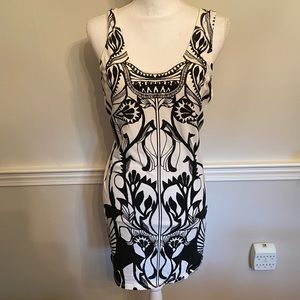 5/$25 - Free People graphic print tank dress